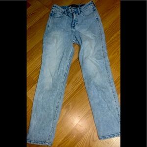 Hollister mom jeans